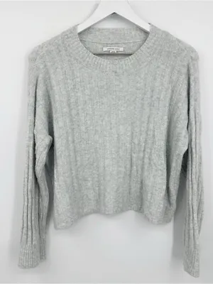 American Eagle Gray Cropped Lightweight Sweater Size Small thumbnail 8