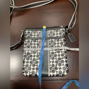 Coach Black And White C Logo Crossbody‎ Swingpack thumbnail 7