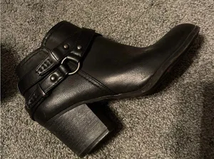 Hot tomato heeled booties Size 9 thumbnail 4