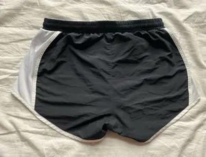 Under Armour Shorts Size S thumbnail 2