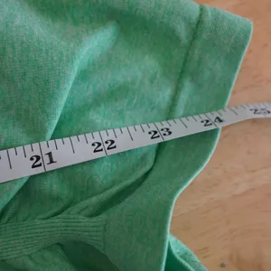 Athleta‎ Green Ruched Performance Top Size S thumbnail 7