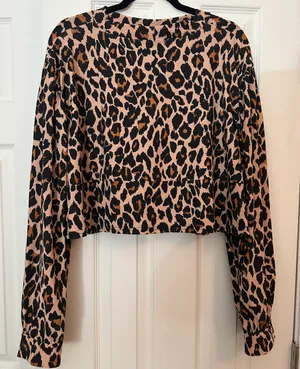 Leopard Top thumbnail 3
