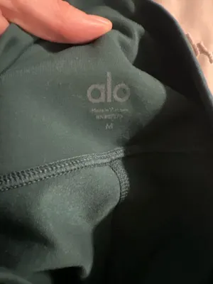 Alo Yoga High-Waist Airbrush Leggings in Dark Cactus thumbnail 3