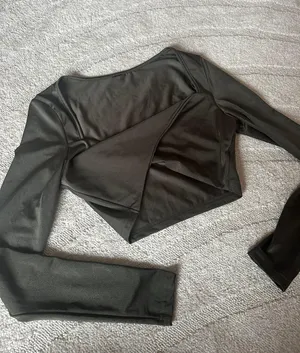 Twist Front Olive Green Crop Top Size M thumbnail 3