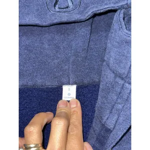 Lululemon Women's Scuba Hoodie Full Zip Dark Blue Yoga pocket stretch Size 8 thumbnail 4