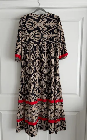 Black and Beige Patterned Maxi Dress Multiple Size M thumbnail 3
