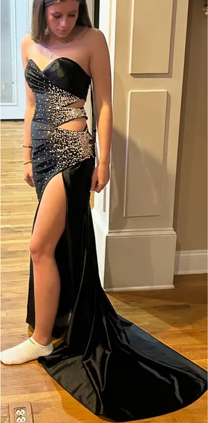 Sherri Hill Prom Dress #56857 thumbnail 4