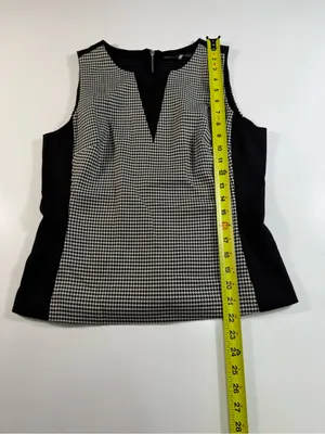 White House | Black Market Sleeveless Houndstooth Top thumbnail 3