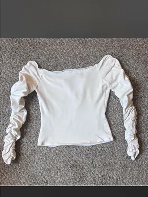 Off-Shoulder Sweetheart Neck Top thumbnail 6
