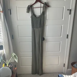 The Impeccable Pig Elegant Olive Green Jumpsuit thumbnail 2