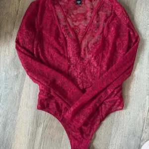Victorias‎ Secret Red Lace Long Sleeve Plunging V Neck Bodysuit S P thumbnail 3
