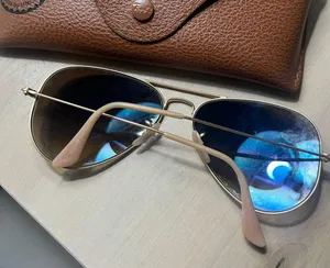 Ray-Ban Gold Aviator thumbnail 3