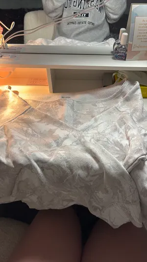 Hollister Camo Sweater Off-Shoulder thumbnail 4