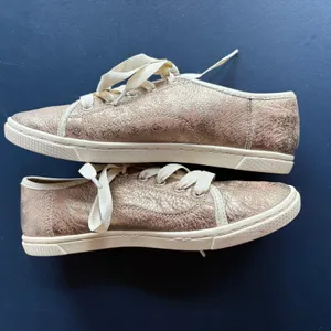 Fossil Gold Metallic Shimmer Statement Sneakers Lace Up Comfort Shoes Size 7 thumbnail 6