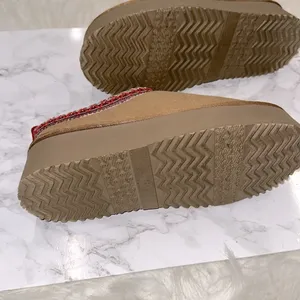Cozy Tan Slip-On Shoes with Red Trim size 37/6.5-7 thumbnail 12