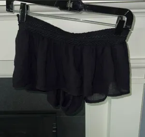 O’Neil black landing hybrid shorts thumbnail 2