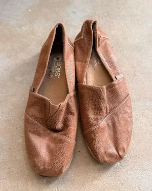 Skechers Tan Leather Loafers thumbnail 1