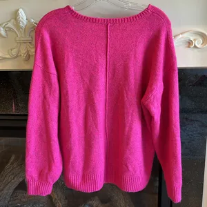 Vince Camuto Bright Pink Lightweight Sweater V Neck Womens Small Oversized thumbnail 4