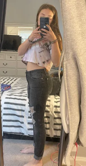 Judy Blue Jeans thumbnail 3
