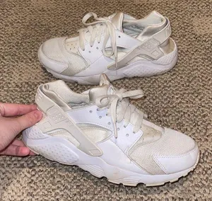 Nike Huarache’s thumbnail 1