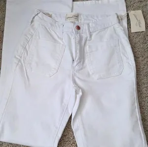 Universal Thread Jeans thumbnail 1
