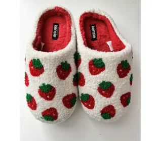 Kensie Sherpa Memory Foam Strawberry Print Slip On Slippers Women’s Size 8 thumbnail 1