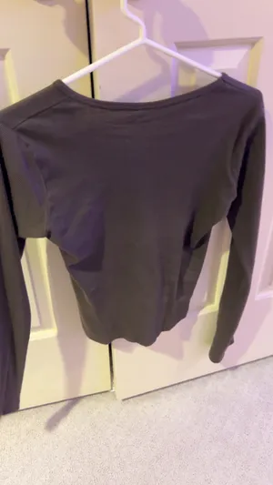 Brandy Melville Long Sleeve expresso brown top thumbnail 5
