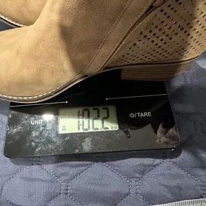 madden Women’s shoes ankle Boots heels beige tan zip up size 6.5 suede thumbnail 6