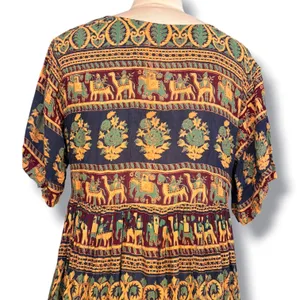 Vintage 90s Rayon Elephant Camel Print Boho Crinkle Maxi Dress Eclectic Artsy thumbnail 5