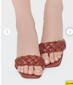 Brown Heel Size 7.5 thumbnail 3