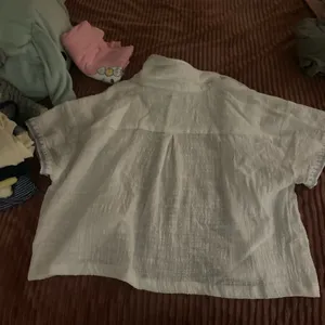 Button Up White Size L thumbnail 5