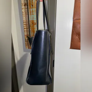 Marc Jacobs Black Leather Tote thumbnail 7