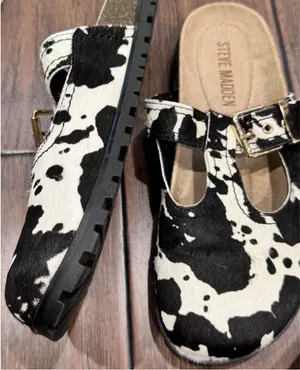 Steve Madden 'Atticus' Black & White Cow Print Calf Hair T-Strap Buckle Clogs thumbnail 4