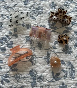 Hair Clip Bundle Multiple thumbnail 1