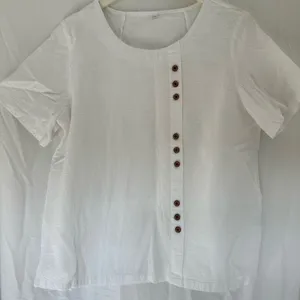 Boutiqu top White Size L thumbnail 1