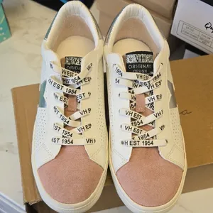 Vintage Havana White and Pink Star Sneakers thumbnail 7