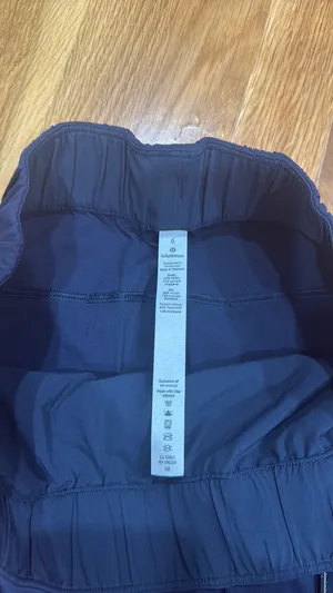 Lululemon Joggers thumbnail 3