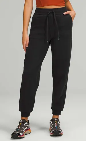Lululemon Scuba Joggers Black thumbnail 1