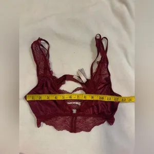 PINK - Victoria's Secret Women’s Bra thumbnail 2
