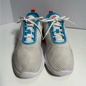 Nike Air Max Motion 2 Womens Athletic Running Women’s Size 8 Red White Blue thumbnail 3