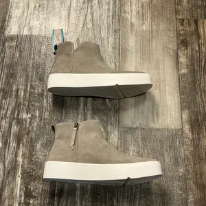 Toms Taupe Suede Slip-On Ankle Boot with White Platform Size 8 thumbnail 11