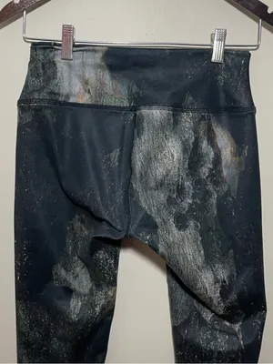 Alo Airbrush Cropped Leggings thumbnail 5