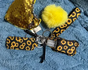 Yellow Sunflower Keychain Set with Yellow Pom Pom‎ thumbnail 1