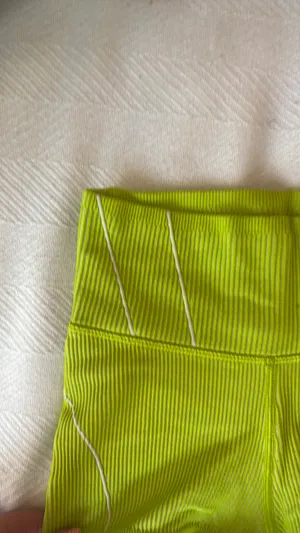 OFFLINE by Aerie Bike Shorts thumbnail 3