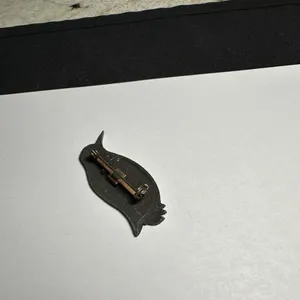 Penguin Bird Brooch Pin Pewter Tone thumbnail 9