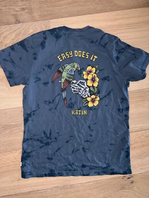Urban Outfitters katin tee shirt small thumbnail 2