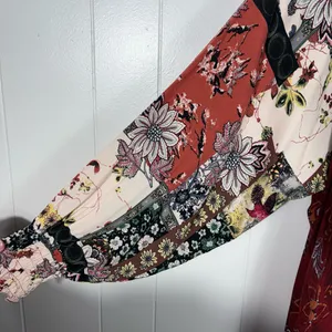 GiGiO USA Patchwork Maroon Floral Relaxed Fit Blouse Top Large L Button Front thumbnail 2