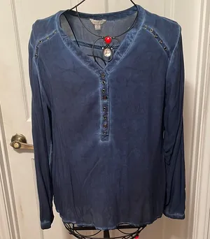 Cato 👖👖👖BOGOHO 👖👖👖Blue Denim Color Relaxed Buttoned Long Sleeve Blouse thumbnail 1