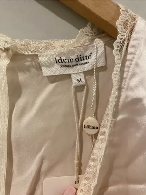 NWT - Bohme Margot Satin Blouse - Size Medium thumbnail 4