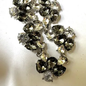 Grey and clear rhinestone necklace Silver thumbnail 9